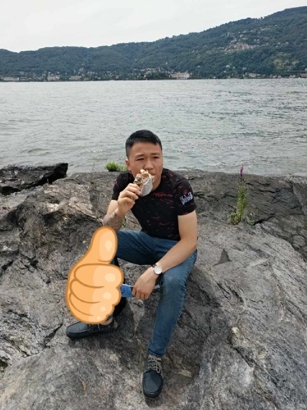 绚烂背后的平淡的第一张照片--闽侯交友网