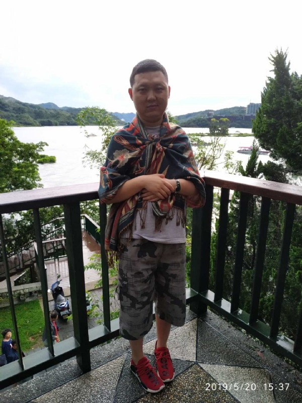 爱情里的俩个人的第一张照片--闽侯交友网
