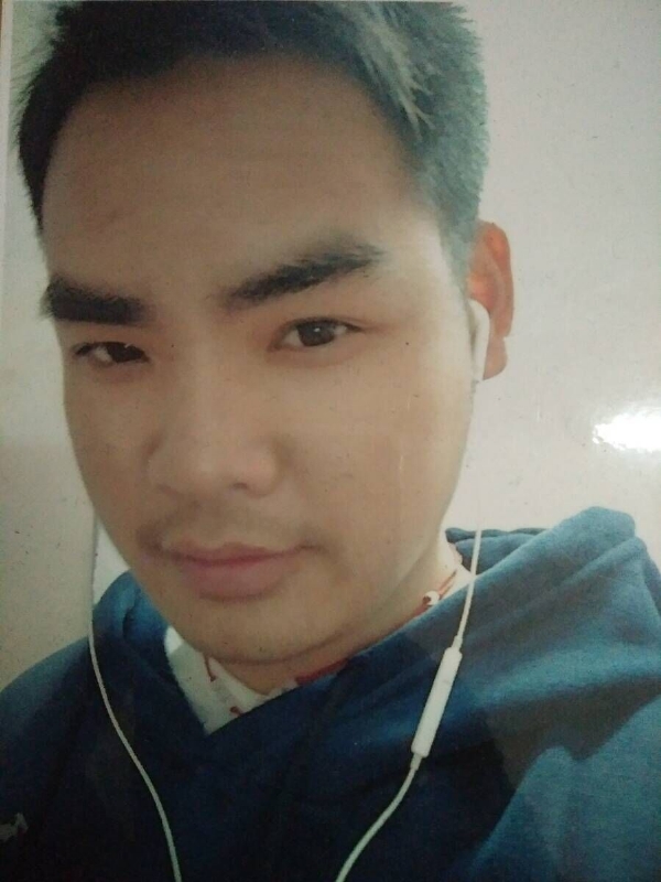 渴望爱的第一张照片--闽侯交友网